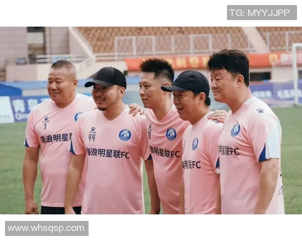 足球明星中的矮个子传奇他以身高打破常规成为球场焦点